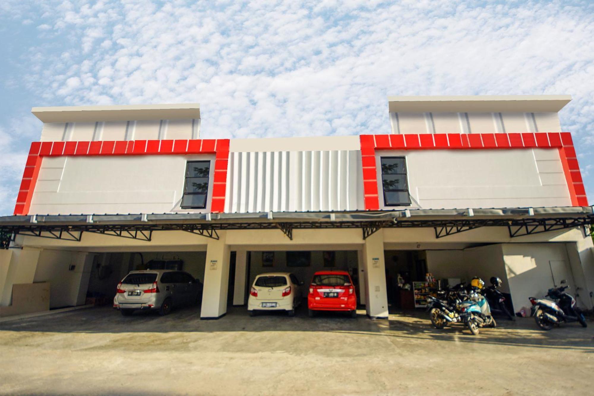 Super Oyo Maleo Residence Palembang Il Exterior photo